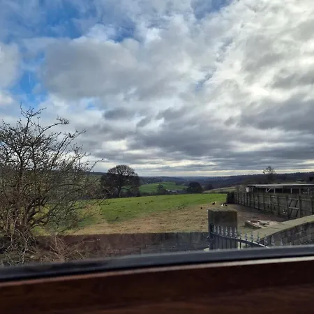 Daire Padley Farm Bradfield