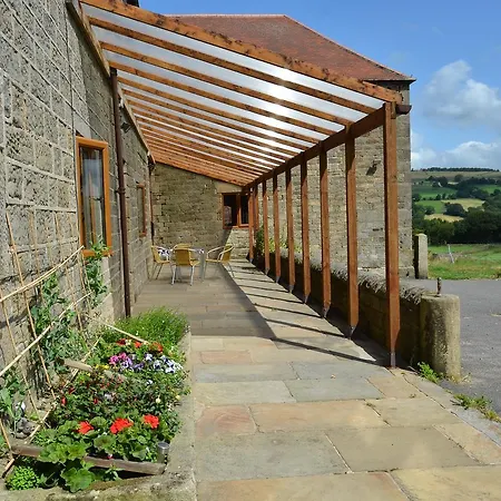 Daire Padley Farm *