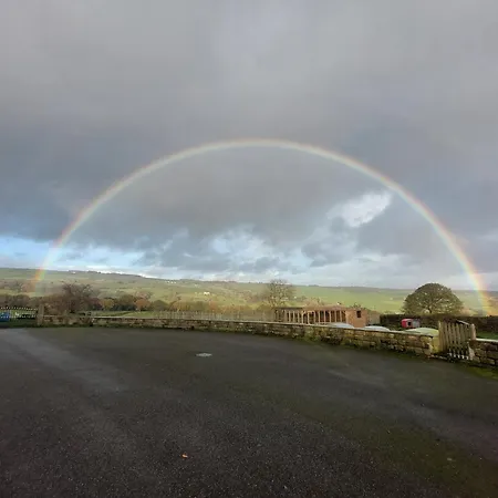 Daire Padley Farm *